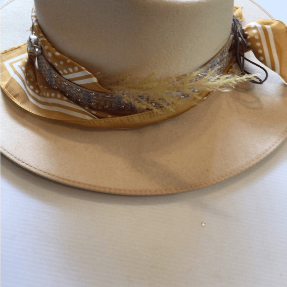 NEW! SaaaleLack of Color X Ruxpinsrags Cream Rancher main image 5